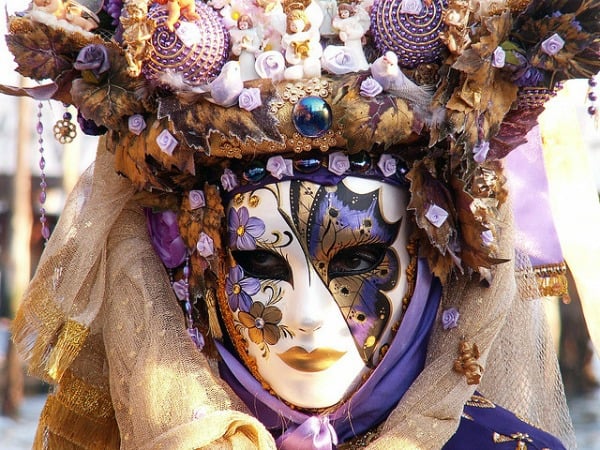 Keeping Venice's Carnival mask tradition alive anywhere and